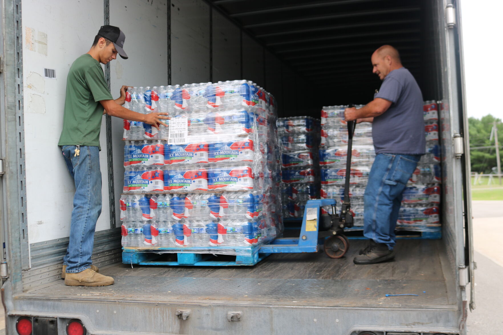 Ice Mountain, Cadillac offering bottled water during boil water notice